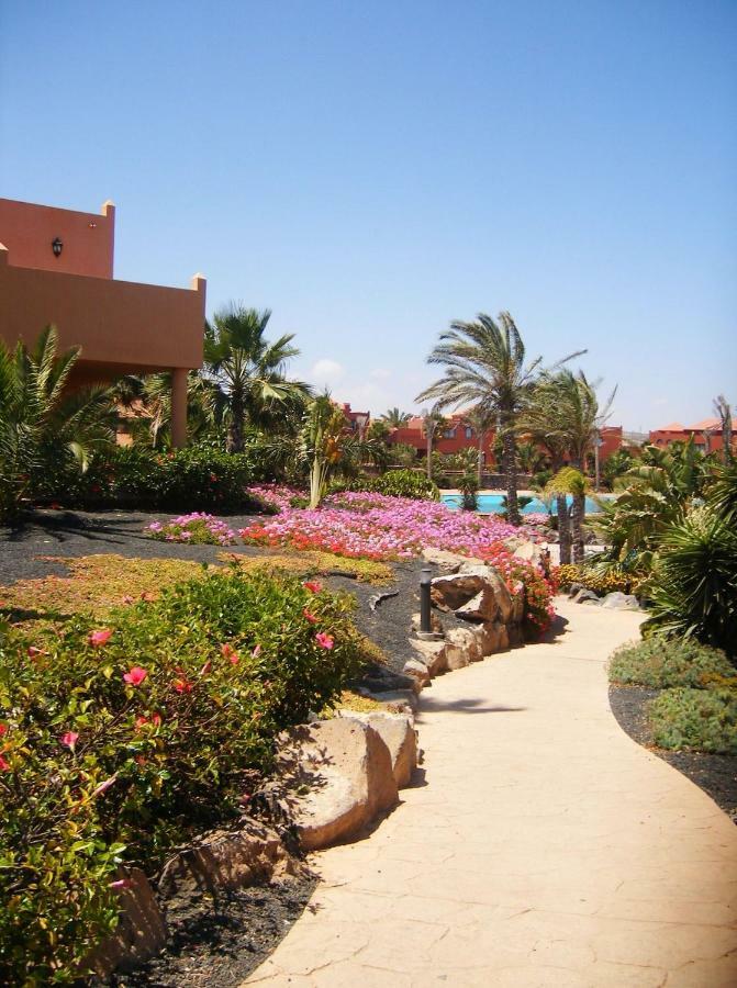 קורלחו My Pretty Home - Lovely And Spacious Surrounded By Tropical Gardens - Private Covered And Uncovered Terrace - Pool - Parking - Free Fibre Optic Internet מראה חיצוני תמונה