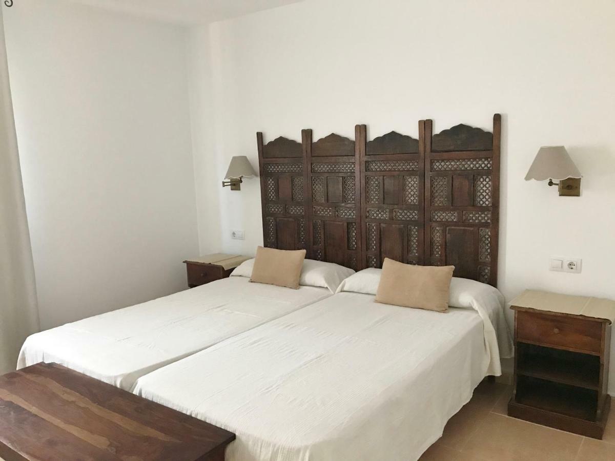 קורלחו My Pretty Home - Lovely And Spacious Surrounded By Tropical Gardens - Private Covered And Uncovered Terrace - Pool - Parking - Free Fibre Optic Internet מראה חיצוני תמונה